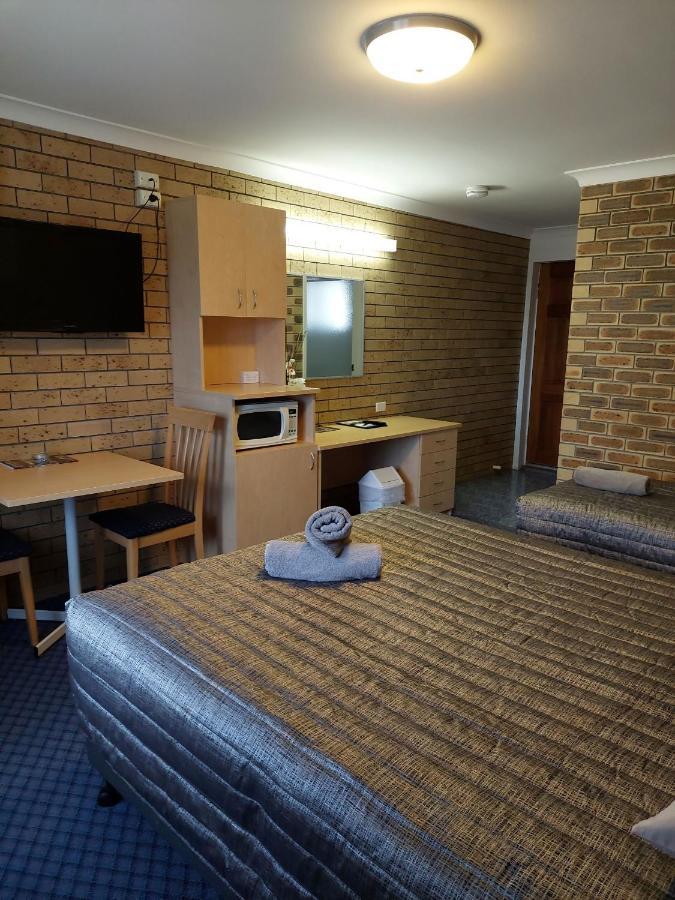 Settlers Motor Inn Тентерфілд Екстер'єр фото