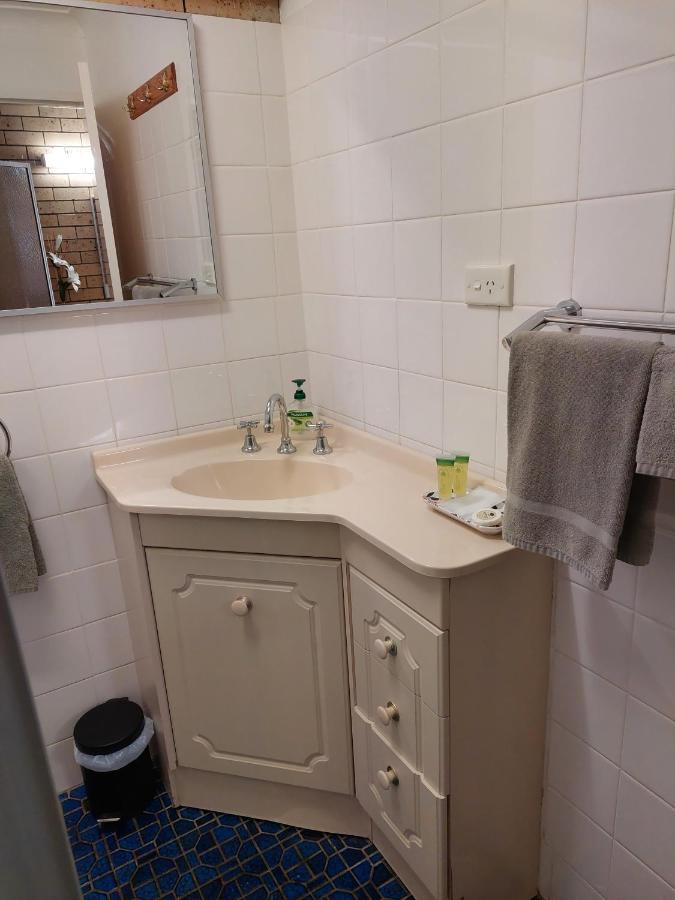 Settlers Motor Inn Тентерфілд Екстер'єр фото