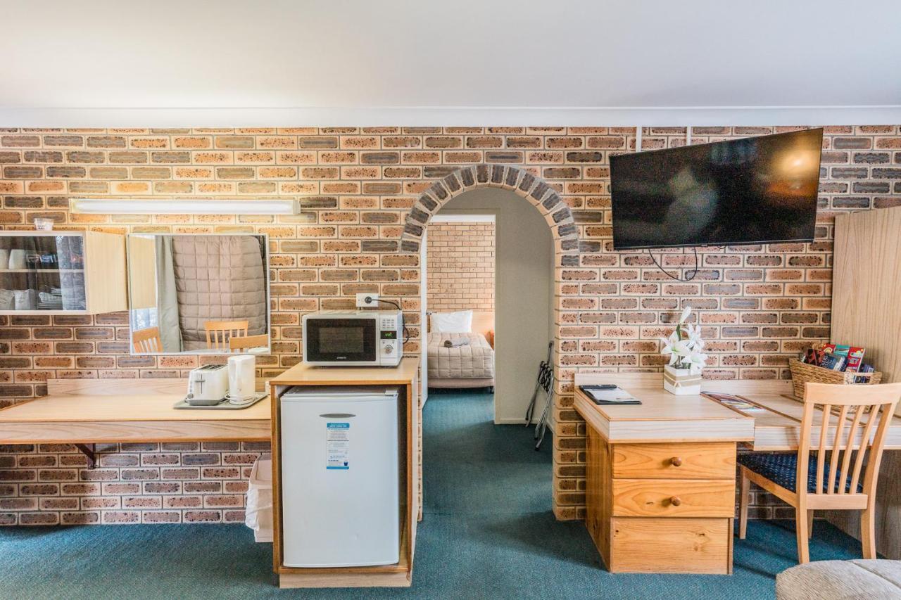 Settlers Motor Inn Тентерфілд Екстер'єр фото